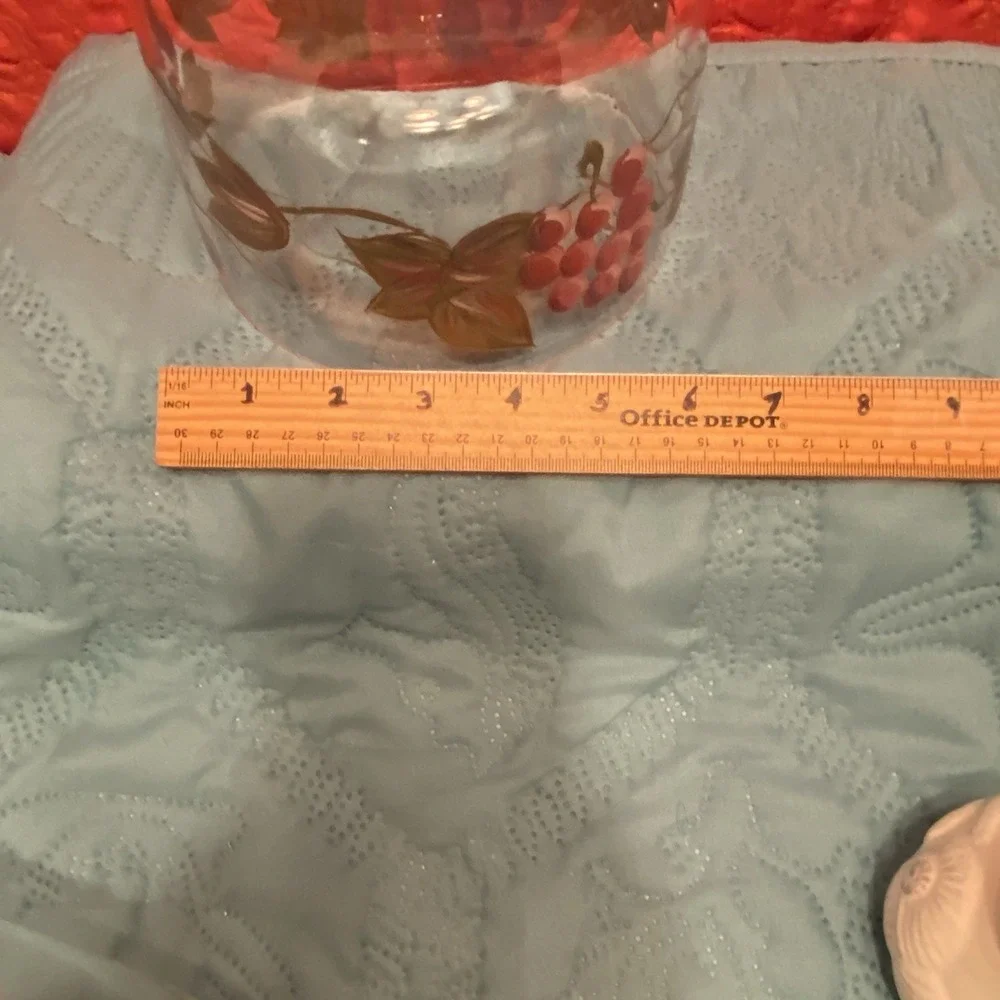 Vintage Clear Glass Round Cheese/butter Cloche Hand‎ Painted Grape Design